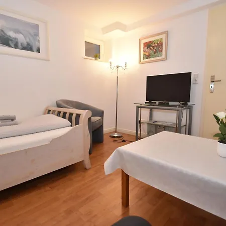 Fewo1846 - Fuchsbau - Souterrain-wohnung Mit 3 Schlafzimmern Und 2 Baedern Apartament *